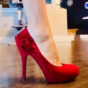 Elegant Red High Heels with Ruffle Detail